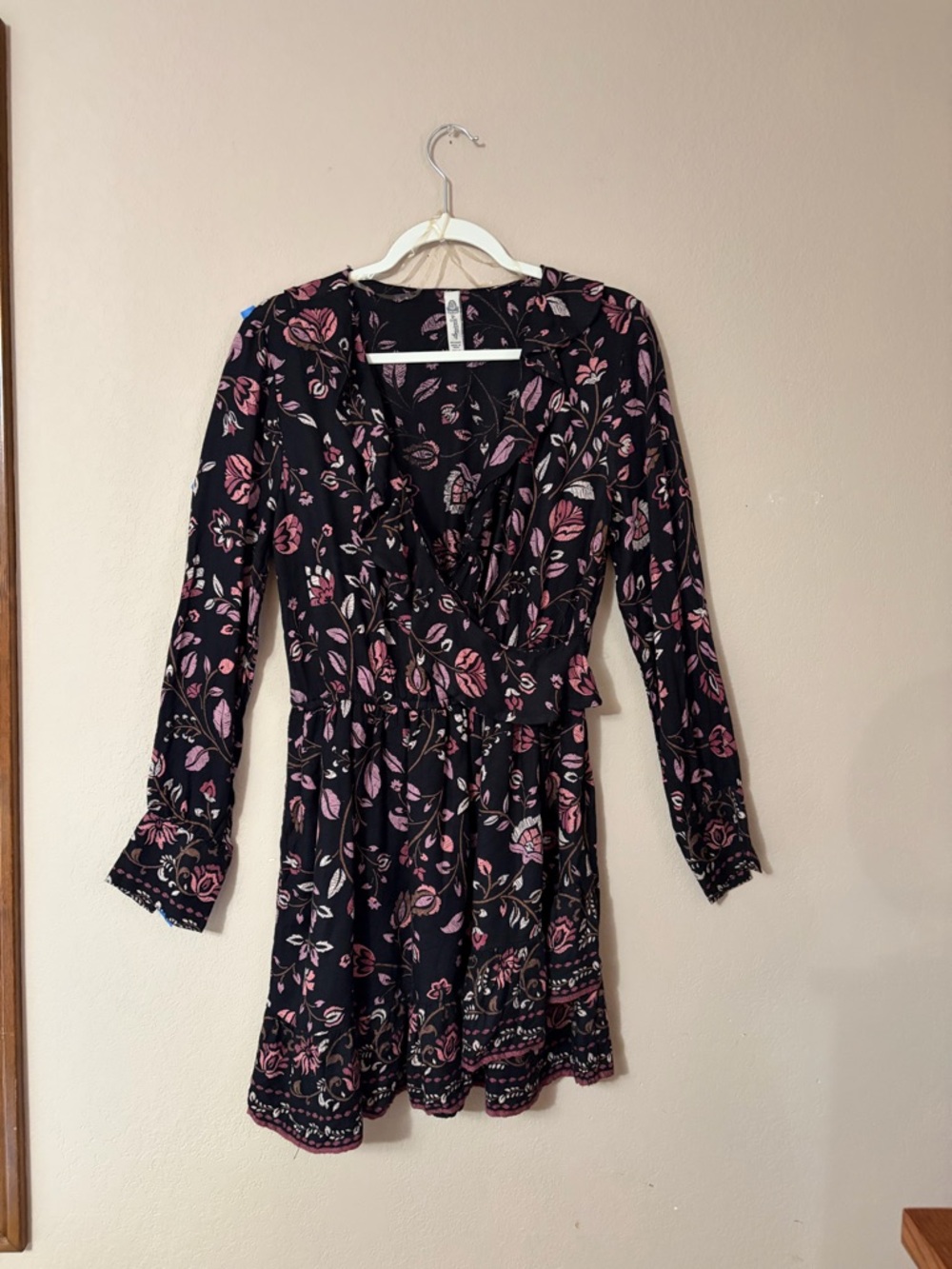 American Rag Cie Floral Ruffle Mini Dress Black Pink Boho Long Sleeve Sz M